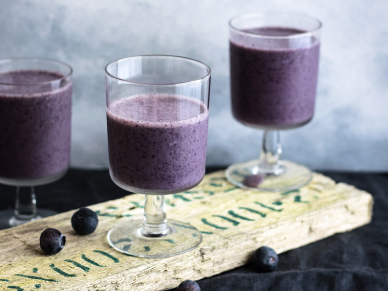 inflammation busting smoothies - blueberry